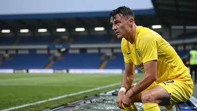 Klub Arka Gdynia podał oficjalne godziny i dostępne kanały transmisyjne dla swoich dwóch nadchodzących spotkań w Betclic...